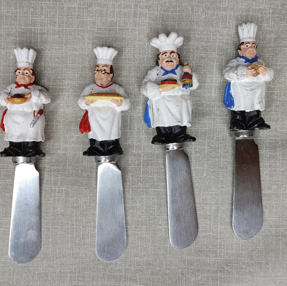 VINTAGE 90'S GUY BUFFETT CHEF AND KNOBLER STAINLESS STEEL CHEESE SPREADERS